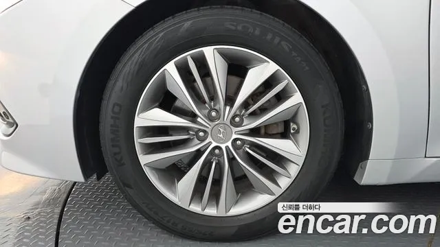Hyundai Grandeur 2014 thumb 5