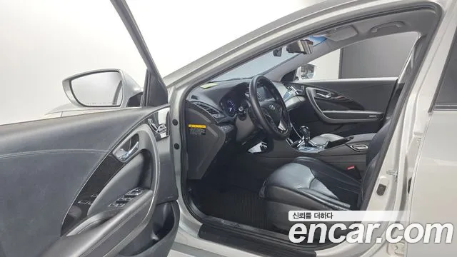 Hyundai Grandeur 2014 thumb 11