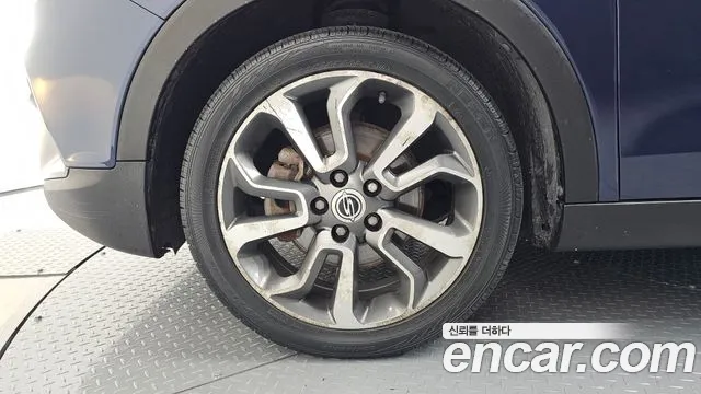 KG_Mobility_Ssangyong TIBOLI 2015 thumb 5