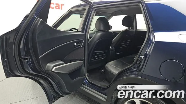 KG_Mobility_Ssangyong TIBOLI 2015 thumb 12