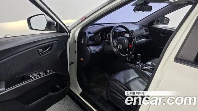 KG_Mobility_Ssangyong TIBOLI 2017 thumb 10