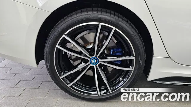 BMW 3 серии 2023 thumb 5
