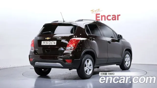 Chevrolet Tracker 2020 thumb 2