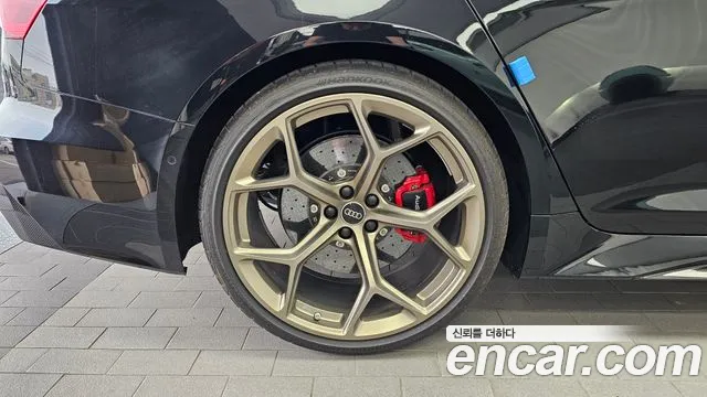 Audi RS6 2025 thumb 5