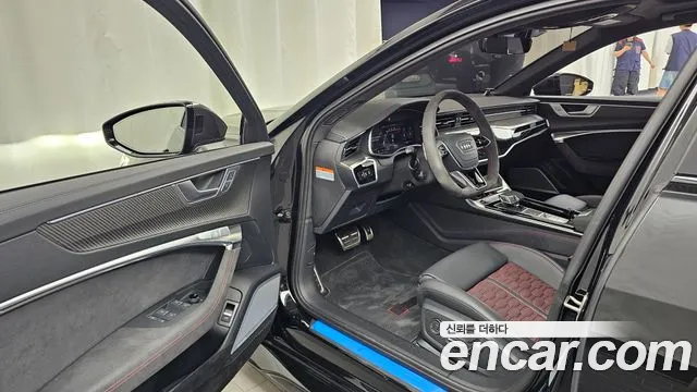 Audi RS6 2025 thumb 10