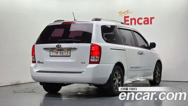 Kia Carnival 2014 thumb 2