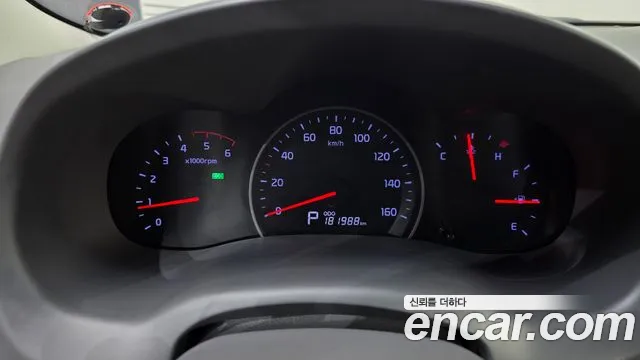 Kia Carnival 2014 thumb 8