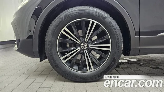 Volkswagen Tiguan 2022 thumb 5