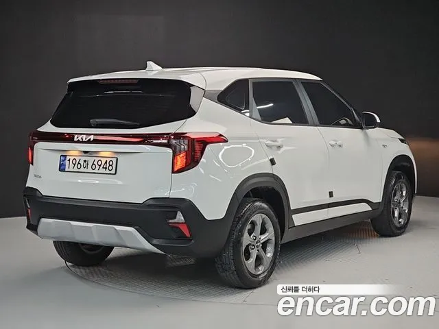 Kia Seltos 2024 thumb 3