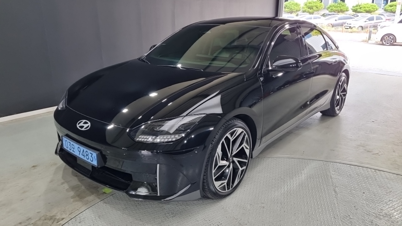 Hyundai IONIQ 6 2022 thumb 12