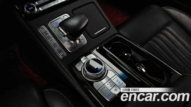 Genesis G90 2019 thumb 9
