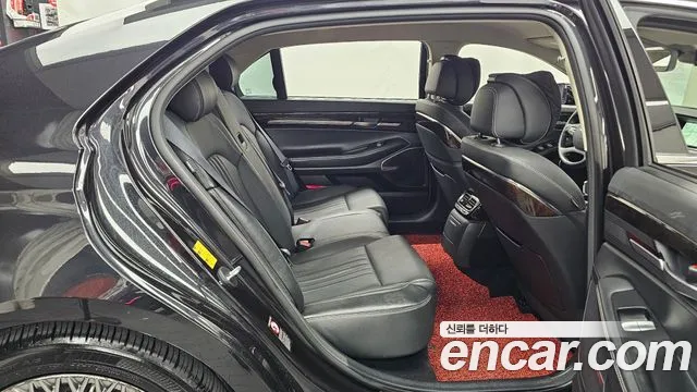 Genesis G90 2019 thumb 11