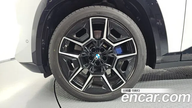 BMW XM 2023 thumb 5