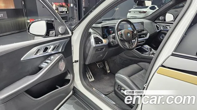 BMW XM 2023 thumb 10