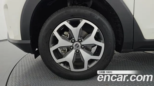 KG_Mobility_Ssangyong Torres 2022 thumb 5