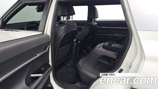 KG_Mobility_Ssangyong Torres 2022 thumb 12
