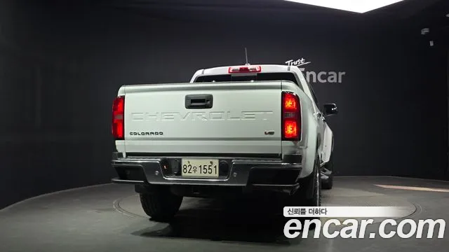 Chevrolet Colorado 2021 thumb 3