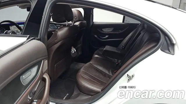 Mercedes-Benz CLS-Class 2020 thumb 10
