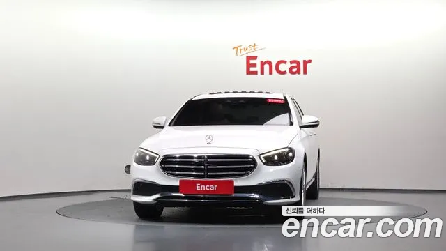 Mercedes-Benz E-Класс 2021 thumb 2