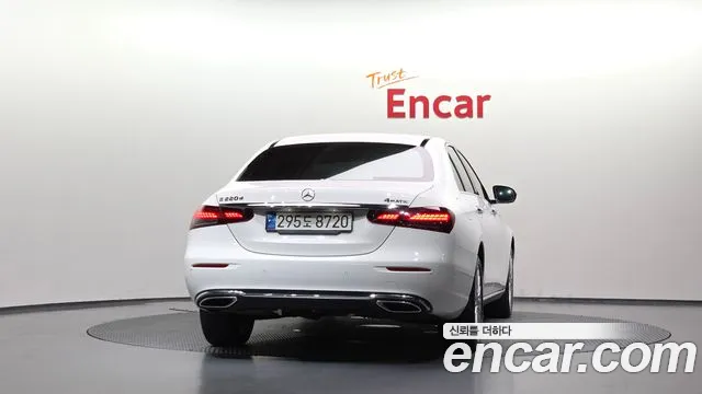 Mercedes-Benz E-Класс 2021 thumb 3