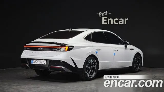 Hyundai Sonata 2023 thumb 2