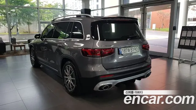 Mercedes-Benz GLB 2023 thumb 2