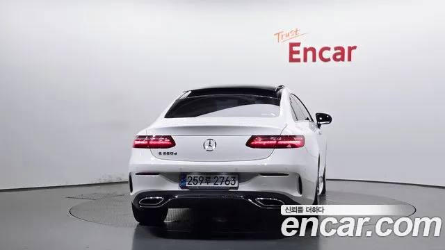 Mercedes-Benz E-Класс 2018 thumb 4