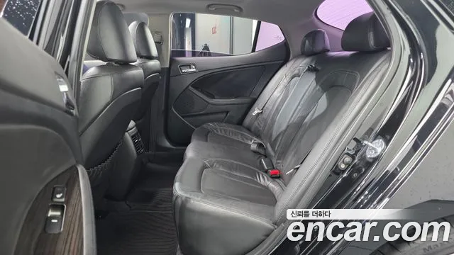 Kia K5 2010 thumb 11