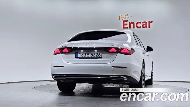 Mercedes-Benz E-Класс 2025 thumb 4