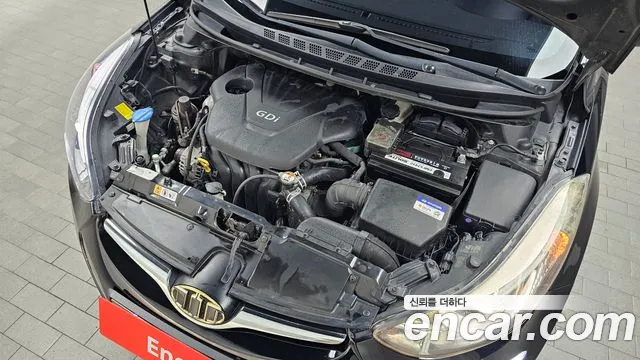 Hyundai Avante 2014 thumb 5