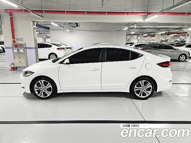 Hyundai Avante 2017 thumb 3