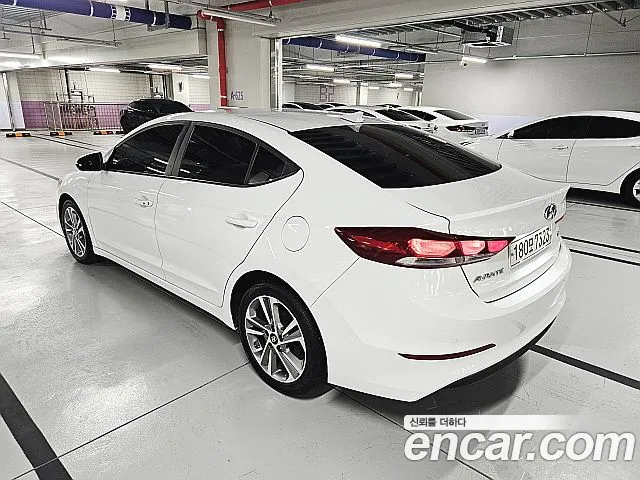 Hyundai Avante 2017 thumb 5