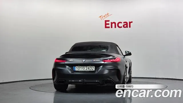 BMW Z4 2019 thumb 3