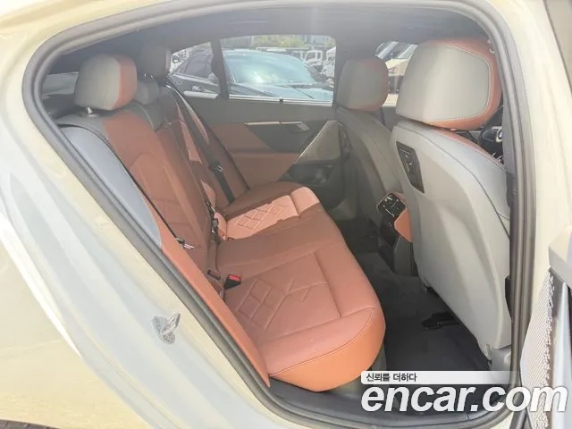 BMW 5 серии 2026 thumb 10