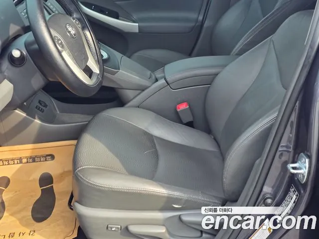 Toyota Prius 2010 thumb 10
