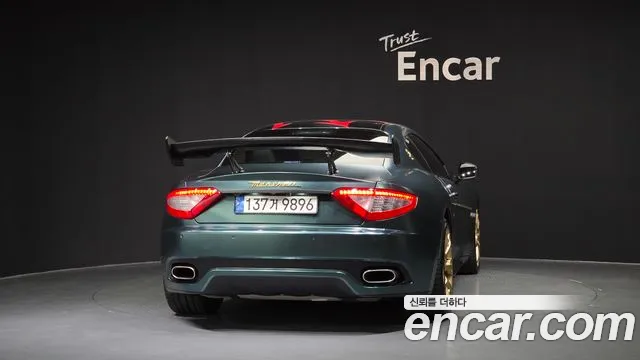 Maserati GranTurismo 2009 thumb 4