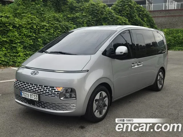Hyundai Staria 2025 thumb 12