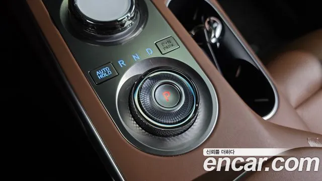 Genesis GV70 2022 thumb 9