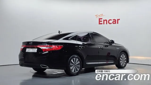 Hyundai Grandeur 2015 thumb 2