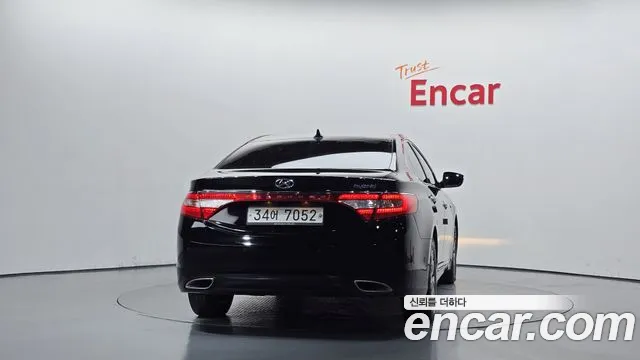 Hyundai Grandeur 2015 thumb 4