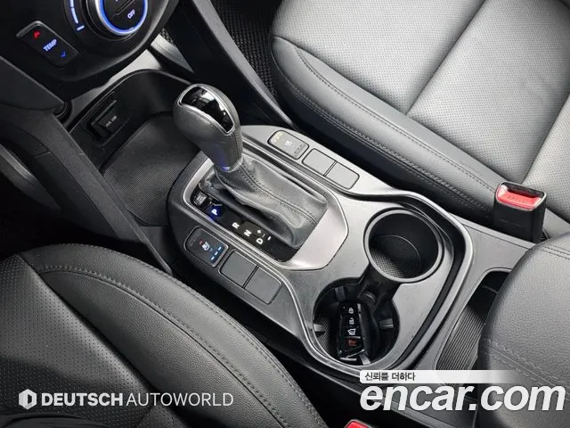 Hyundai Santa Fe 2015 thumb 9