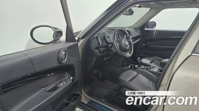 Mini Countryman 2023 thumb 10