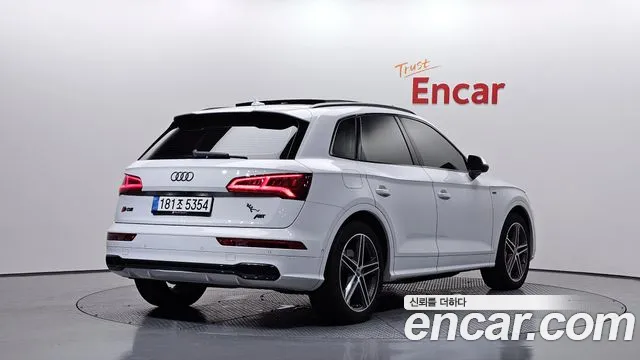 Audi SQ5 2020 thumb 2