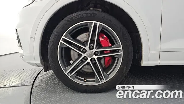 Audi SQ5 2020 thumb 5