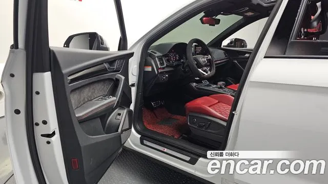 Audi SQ5 2020 thumb 10