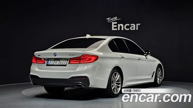 BMW 5 серии 2017 thumb 2