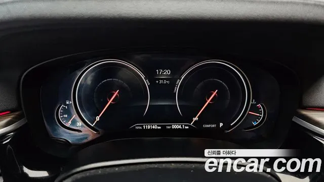 BMW 5 серии 2017 thumb 8