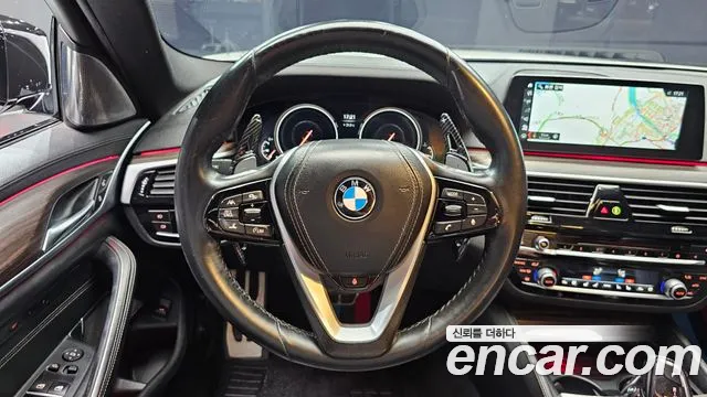 BMW 5 серии 2017 thumb 12