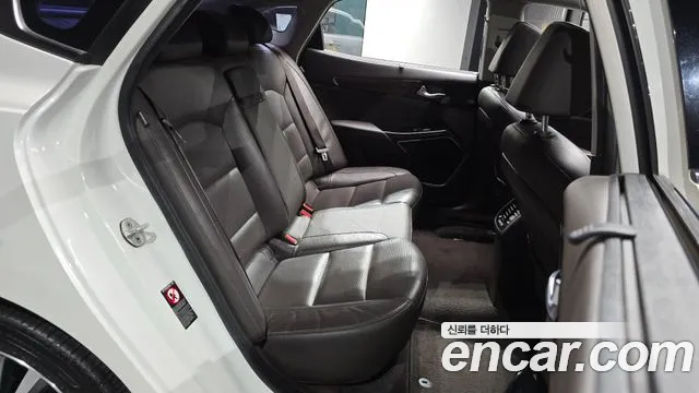 Kia K7 2016 thumb 11
