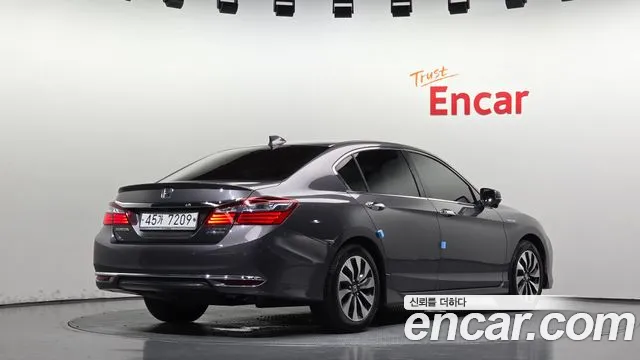 Honda Accord 2017 thumb 2